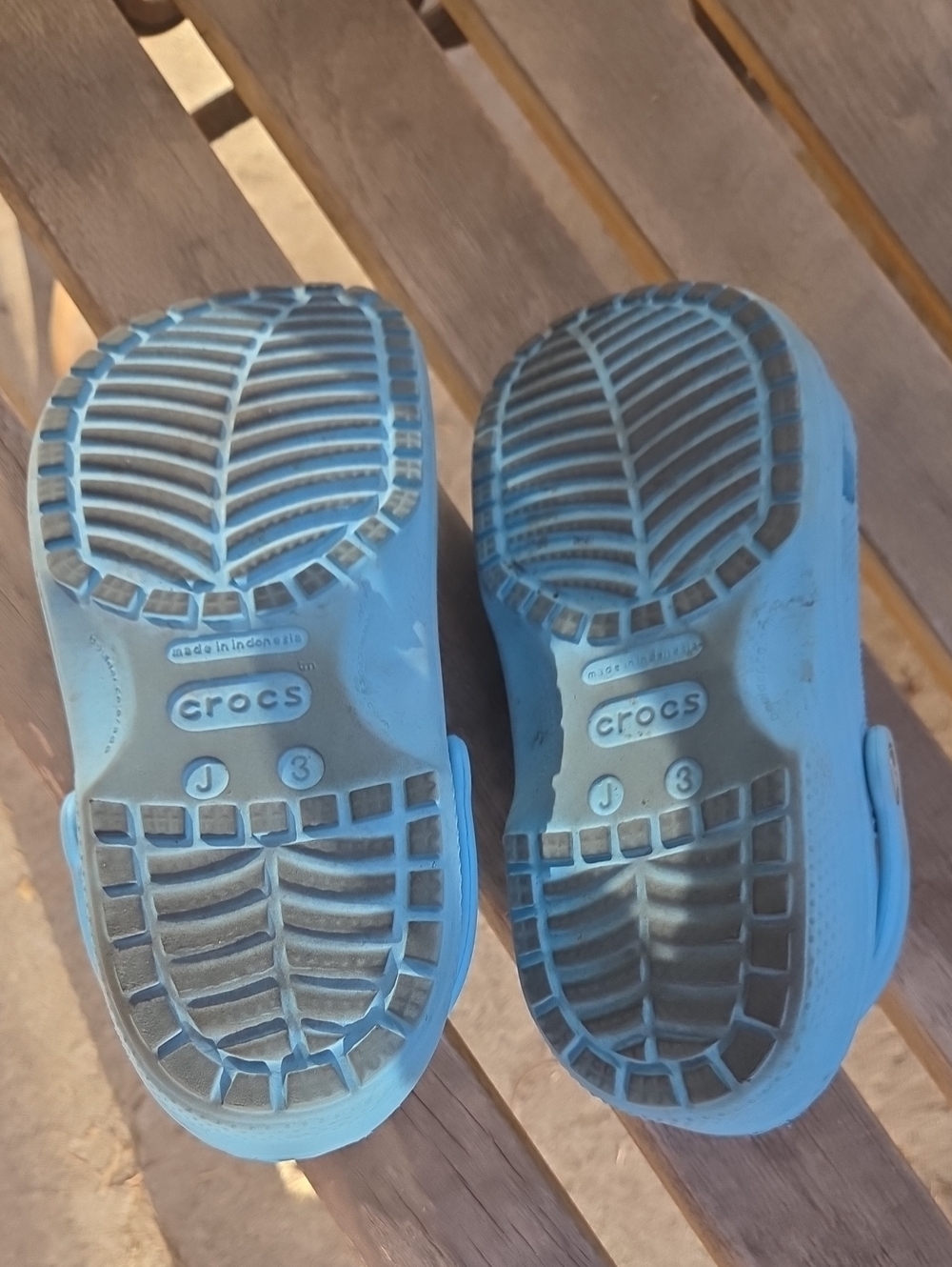Blue Crocs Good Condition - Picture 4 of 8